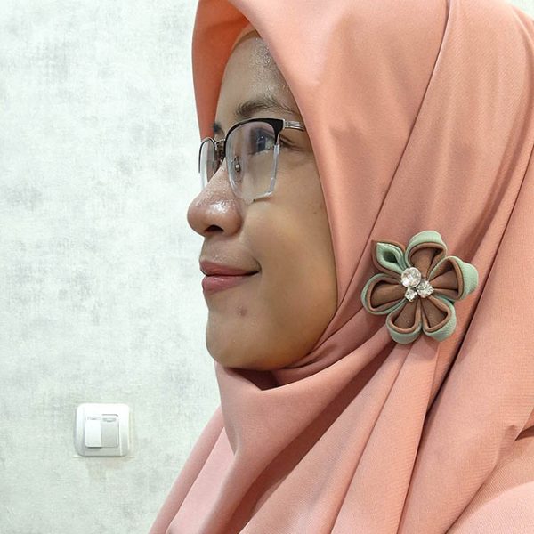 Bros jilbab aesthetic handmade - Green Kanzashi Flower - Image 7