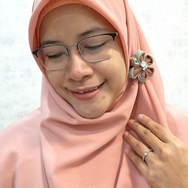 Bros jilbab aesthetic handmade - Green Kanzashi Flower - Image 2